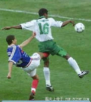 lezimstsoccer.jpg